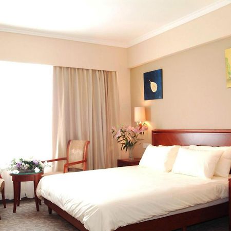 Greentree Inn Shanghai Dongming Road Subway Station Express Hotel מראה חיצוני תמונה