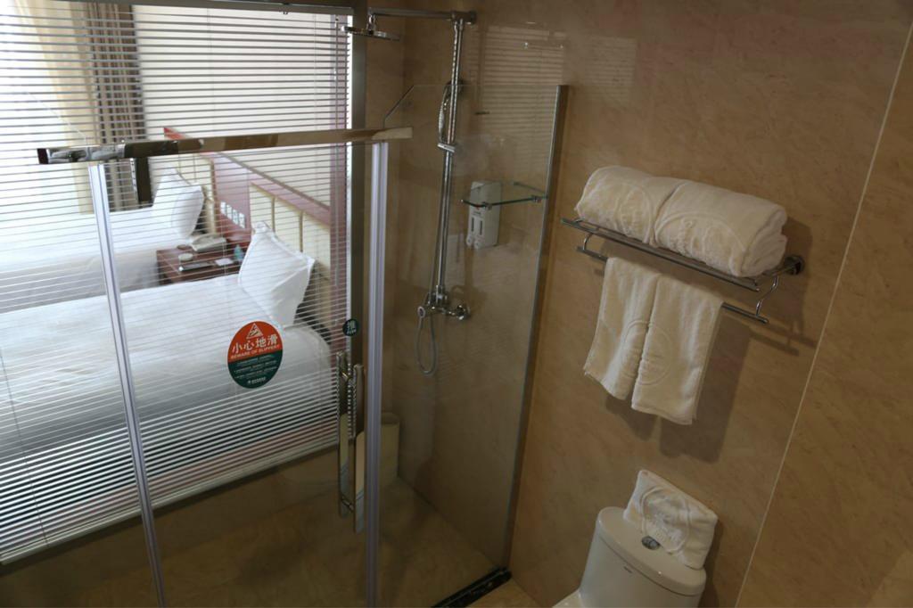 Greentree Inn Shanghai Dongming Road Subway Station Express Hotel מראה חיצוני תמונה